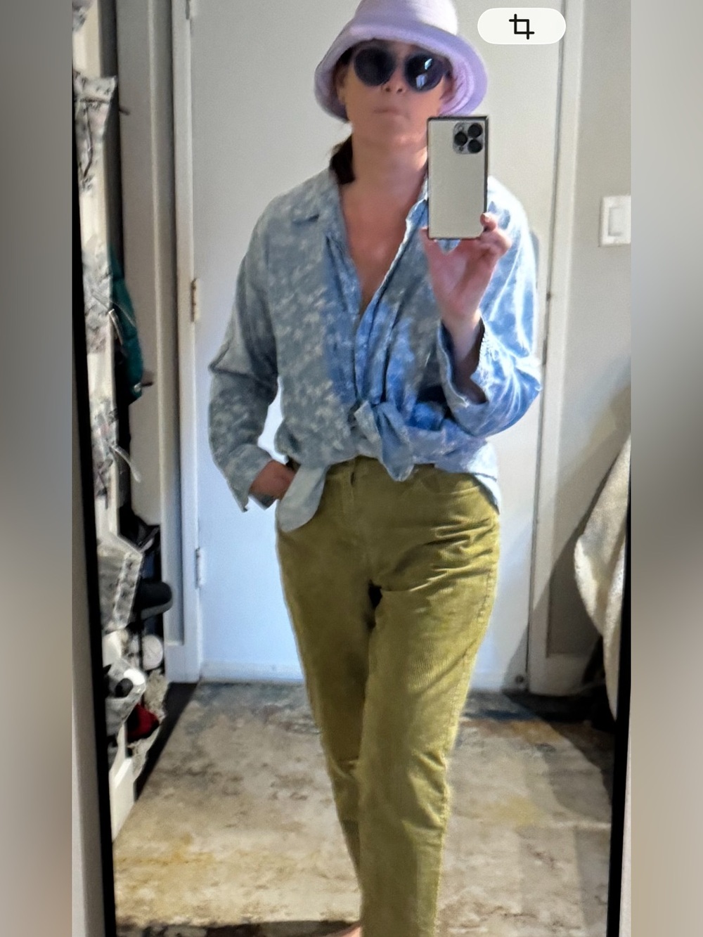 American Eagle Ombre Tropical Print Shirt – Blue Gradient Button-Down